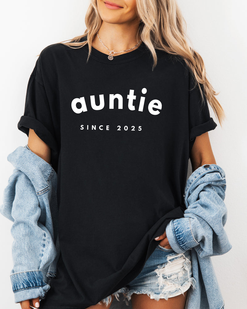 Aunt Personalized Est Year Comfort Colors Graphic Tees (Sportan Font)