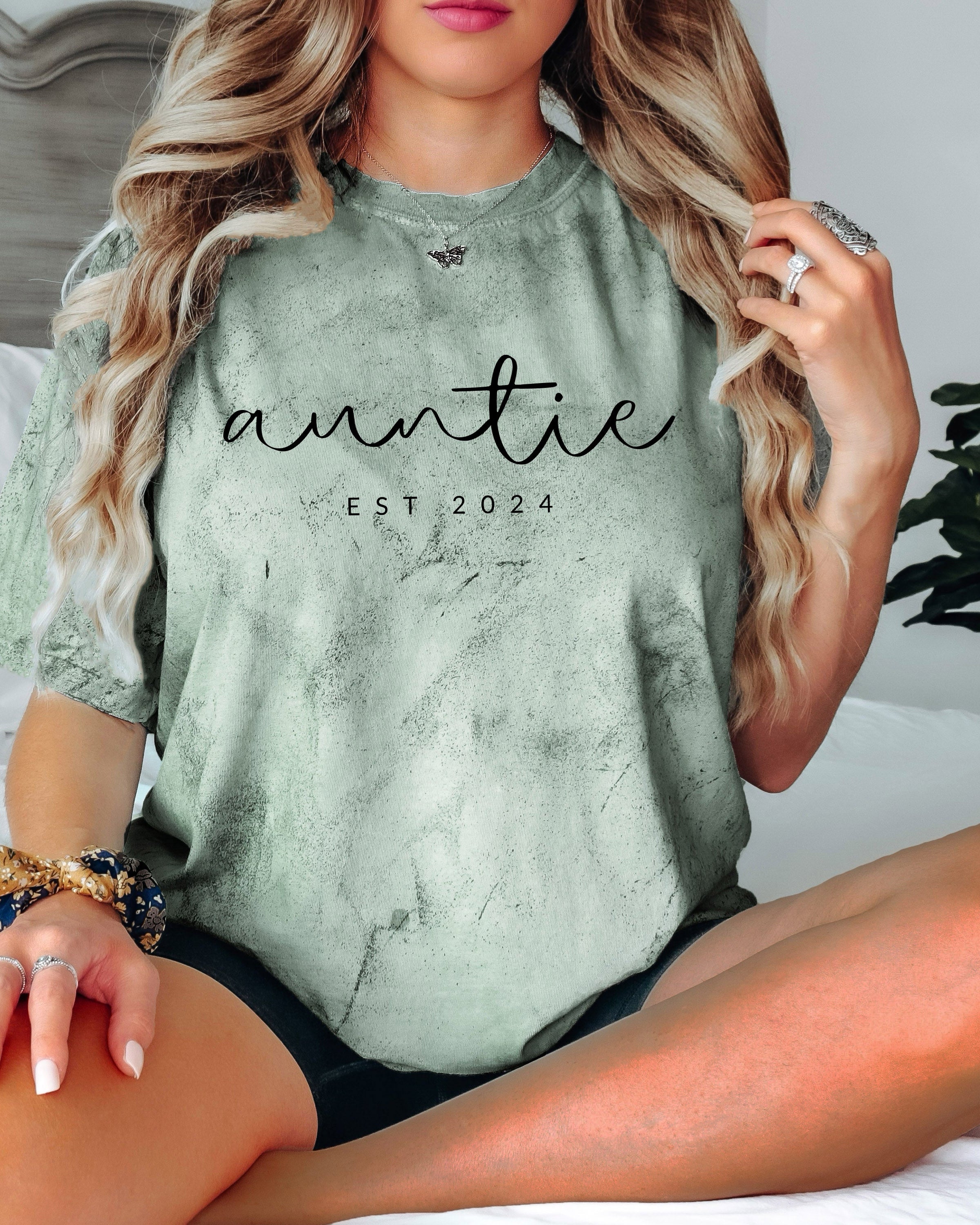 Auntie Personalized Est Year Comfort Colors Graphic Tees (Cursive)