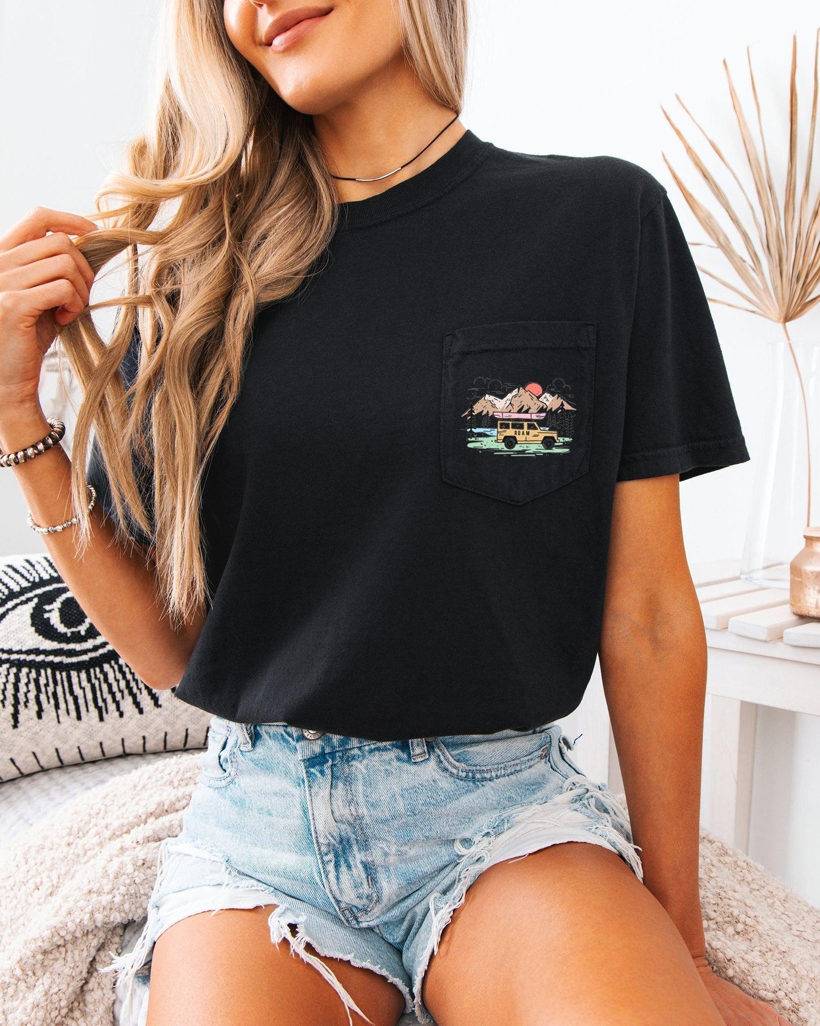 Camping Hiking Nature Color Botanical Comfort Colors Pocket T Shirt