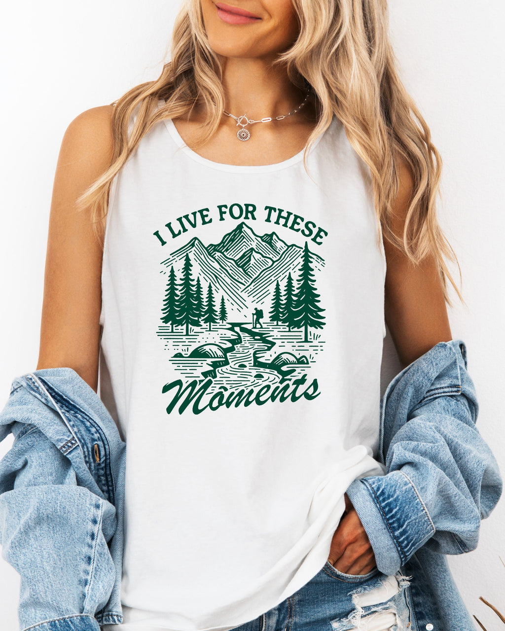 I Live for These Moments Mountain Tank Top – Comfort Colors Camping Hiking Nature Graphic