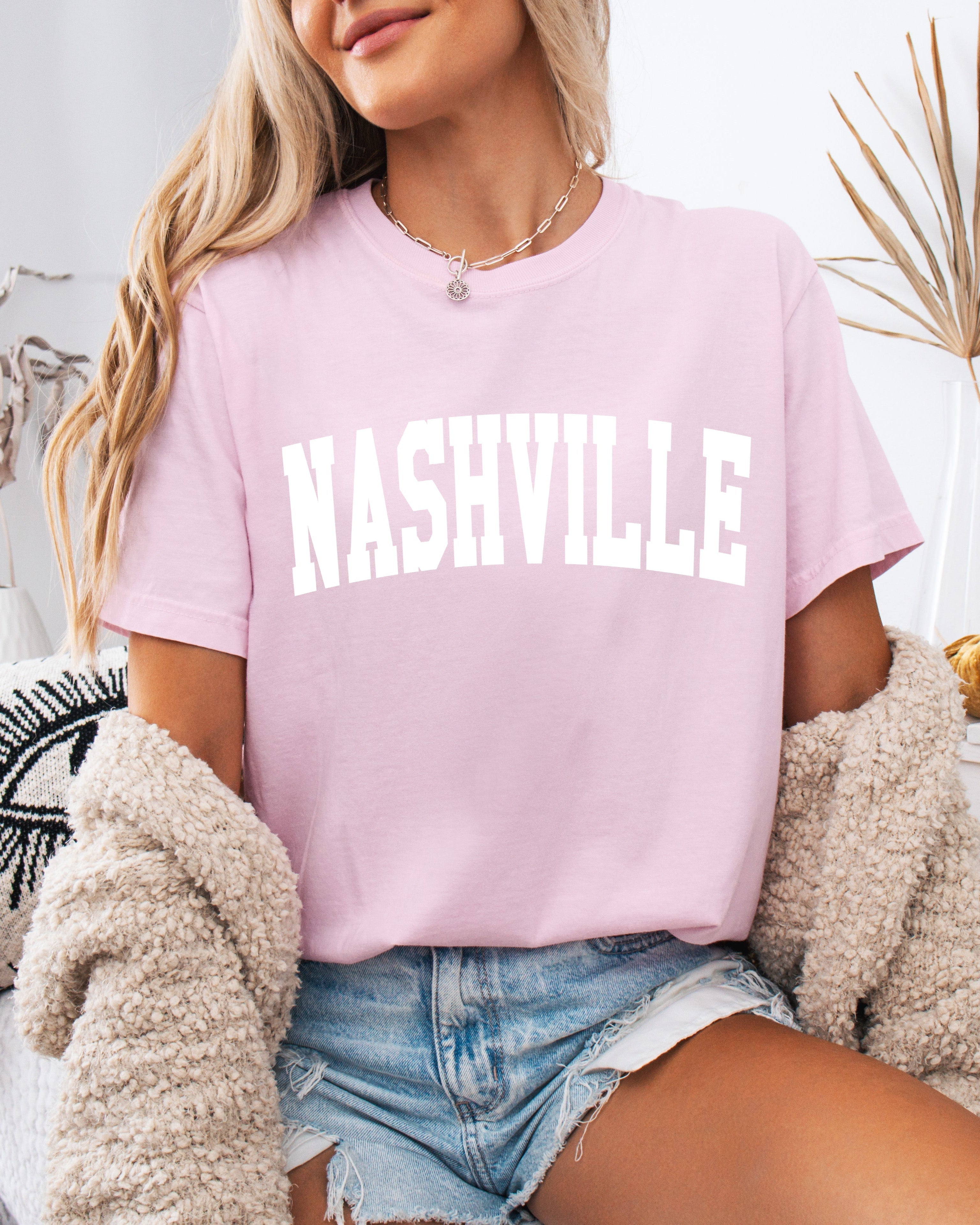 Nashville City Comfort Colors T-Shirt – Garment-Dyed Vintage Travel Graphic Tee