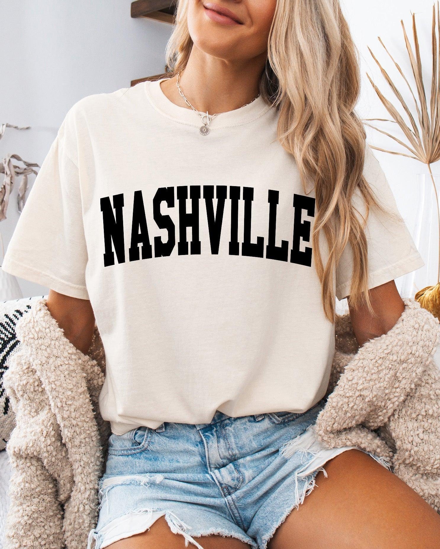 Nashville City Comfort Colors T-Shirt – Garment-Dyed Vintage Travel Graphic Tee