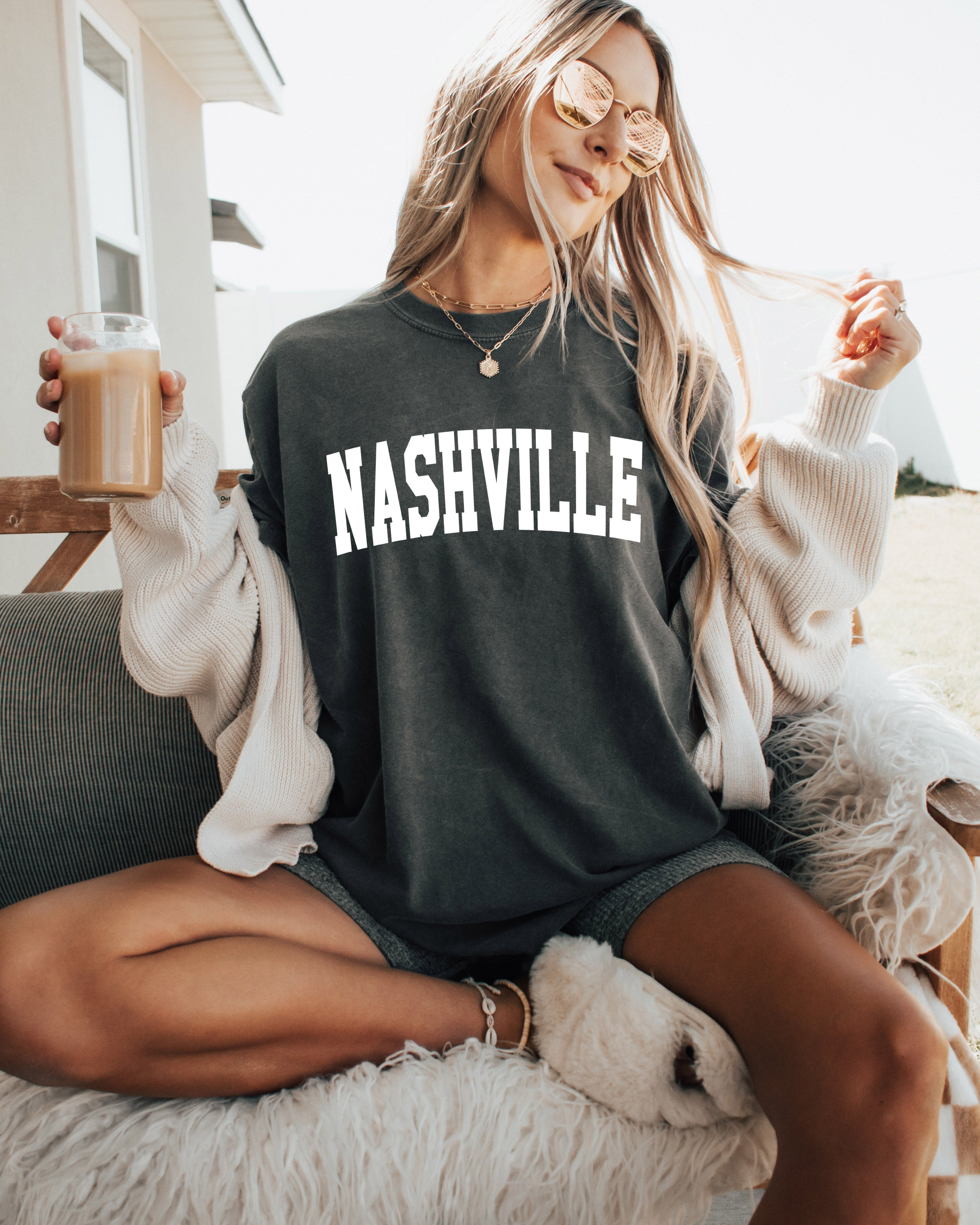 Nashville City Comfort Colors T-Shirt – Garment-Dyed Vintage Travel Graphic Tee