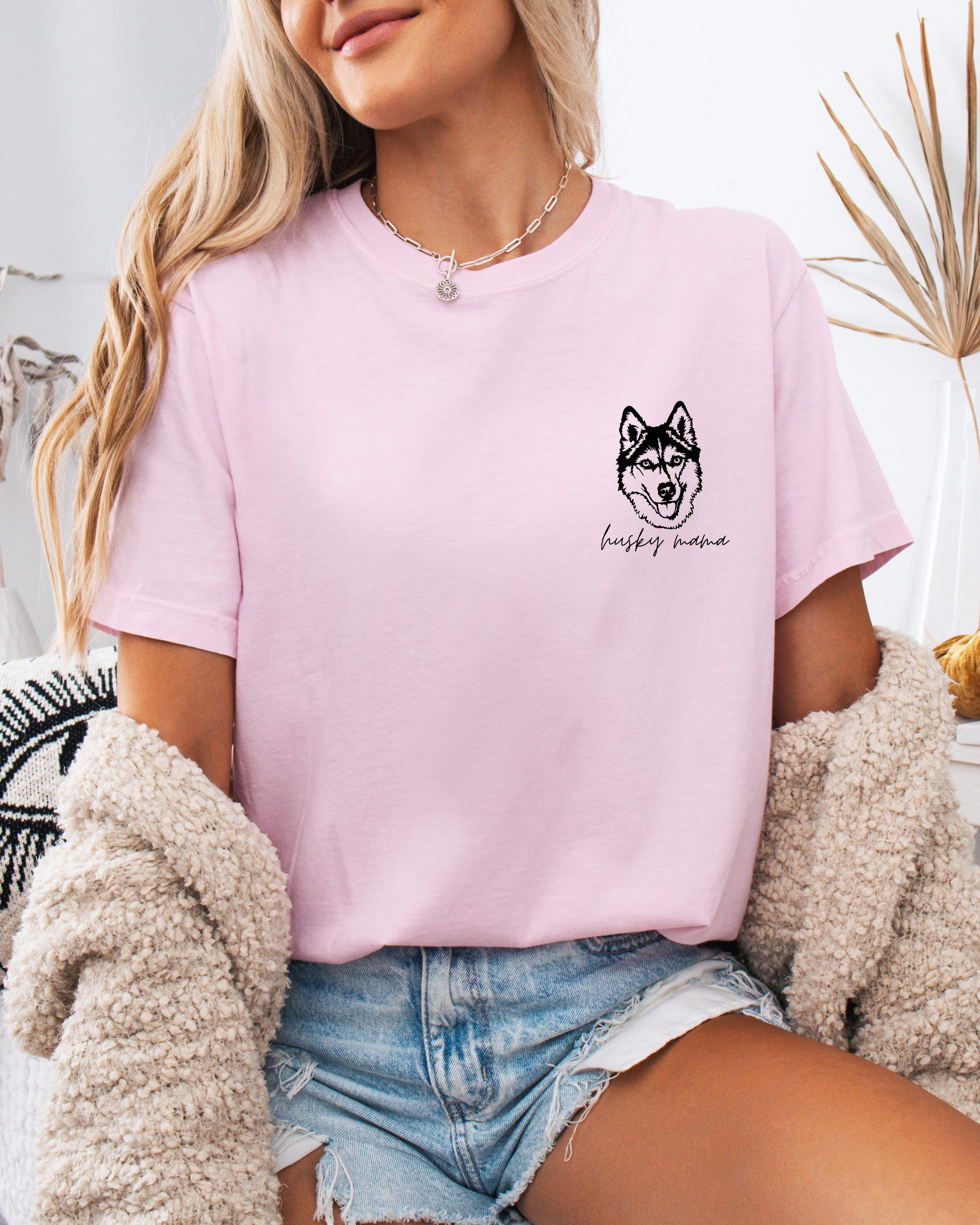 Siberian Husky Dog Mom Comfort Colors T-Shirt – Garment-Dyed Pet Lover Graphic Tee