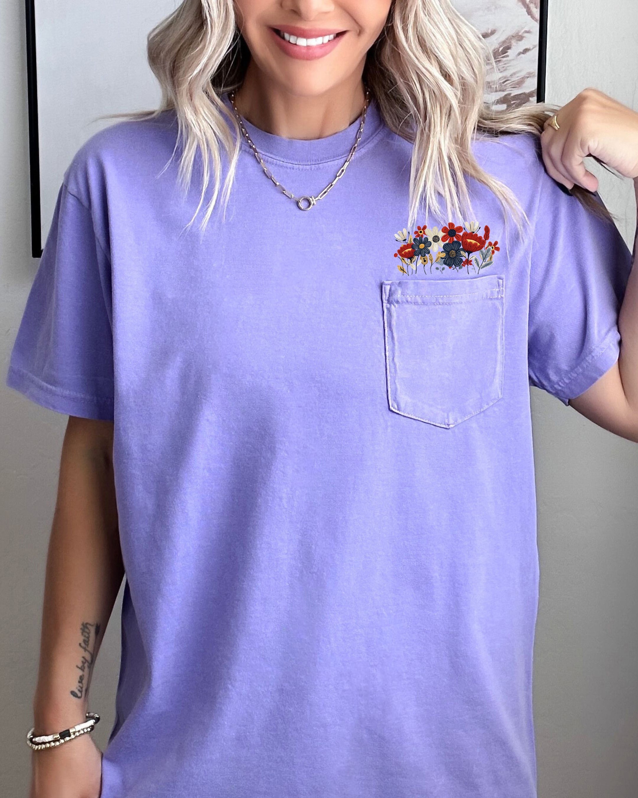 Wildflowers America Flag Color Botanical Comfort Colors Pocket T Shirt